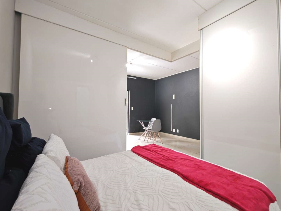 1 Bedroom Property for Sale in North Riding Gauteng