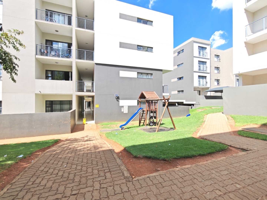 1 Bedroom Property for Sale in North Riding Gauteng