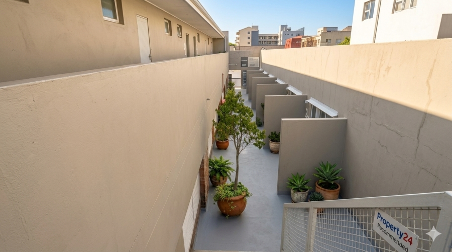 1 Bedroom Property for Sale in Jeppestown Gauteng