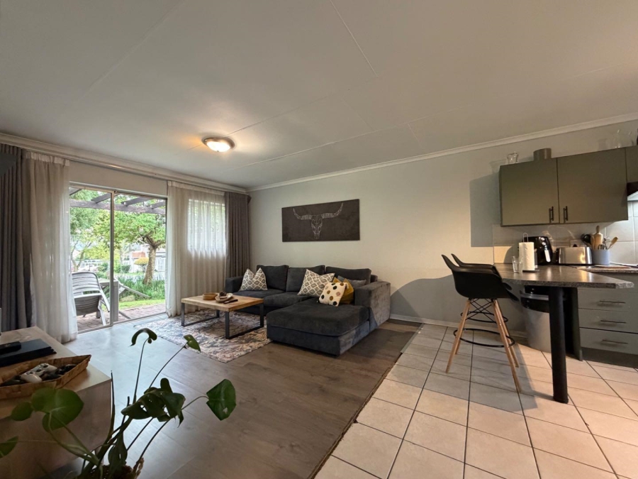 2 Bedroom Property for Sale in Greenstone Hill Gauteng