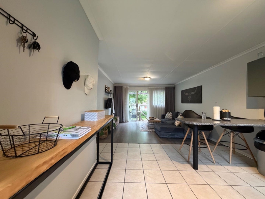 2 Bedroom Property for Sale in Greenstone Hill Gauteng