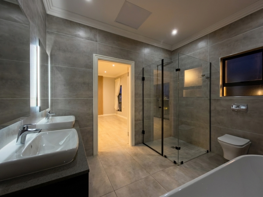 4 Bedroom Property for Sale in Eye of Africa Gauteng