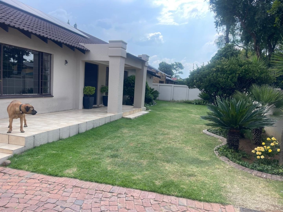3 Bedroom Property for Sale in Bardene Gauteng
