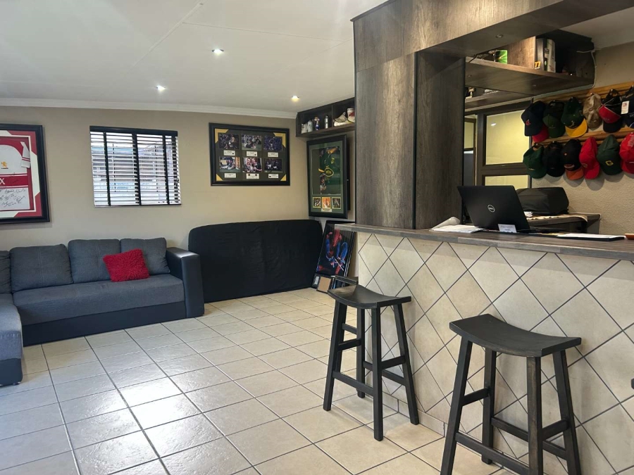 3 Bedroom Property for Sale in Bardene Gauteng