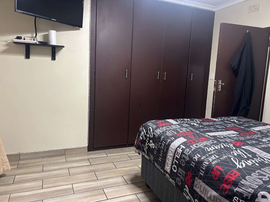 3 Bedroom Property for Sale in Bardene Gauteng