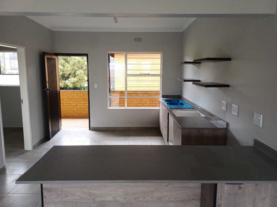 To Let 2 Bedroom Property for Rent in Kloofendal Gauteng