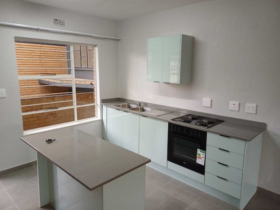 To Let 3 Bedroom Property for Rent in Kloofendal Gauteng