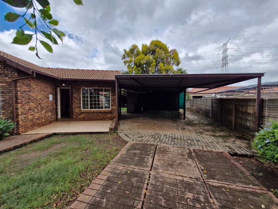 3 Bedroom Property for Sale in The Orchards Gauteng