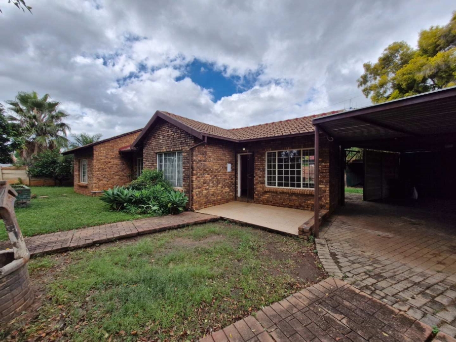 3 Bedroom Property for Sale in The Orchards Gauteng