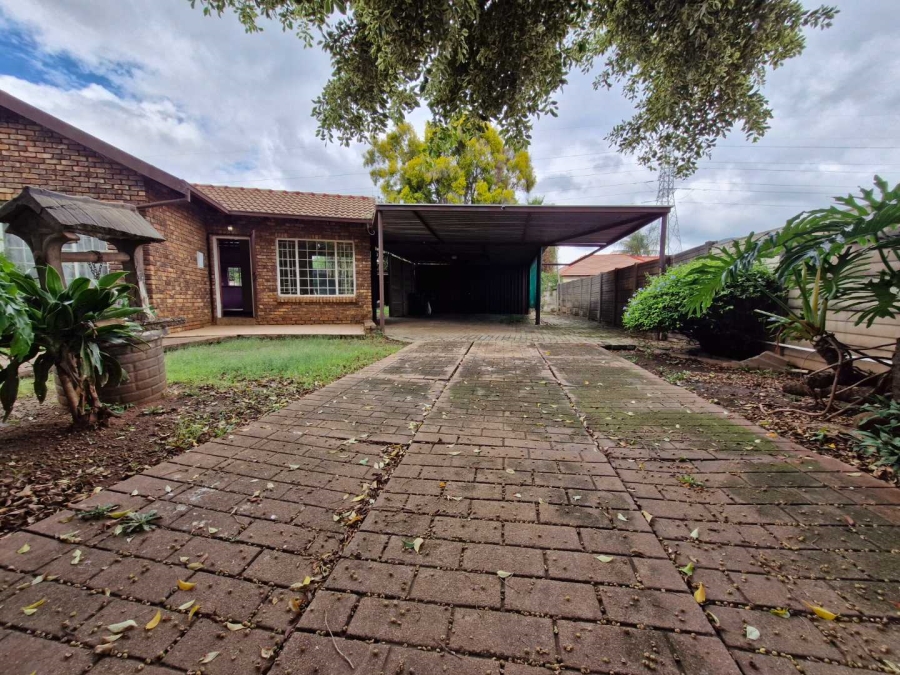 3 Bedroom Property for Sale in The Orchards Gauteng
