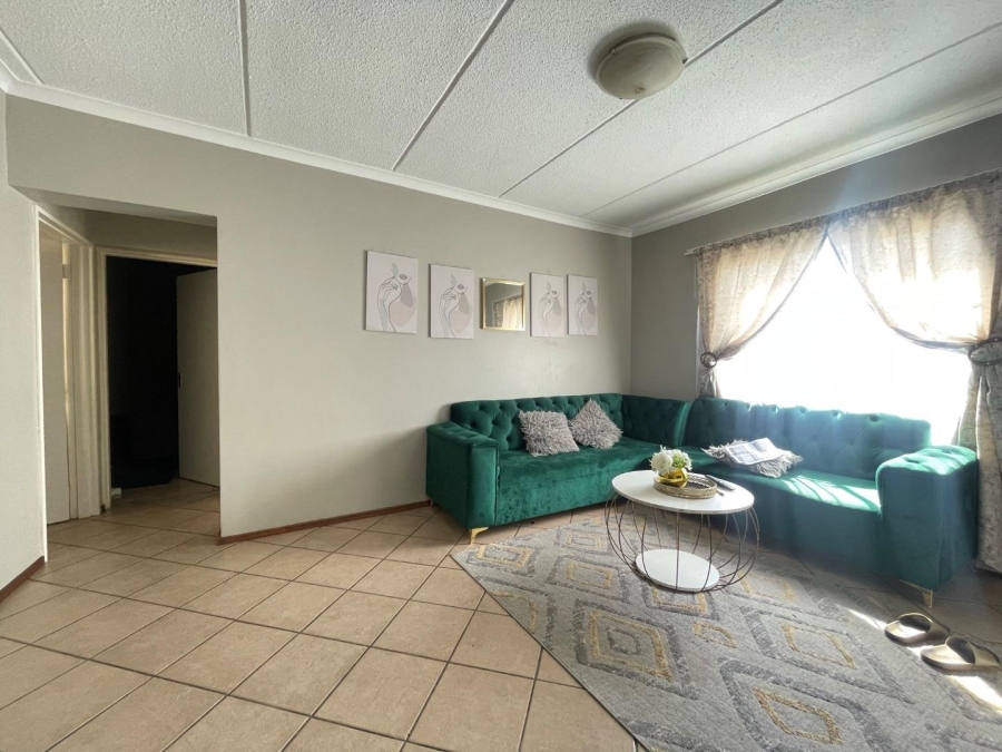 2 Bedroom Property for Sale in Terenure Gauteng