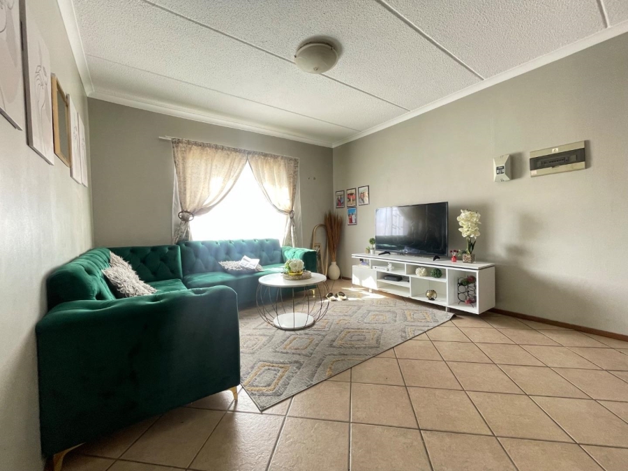 2 Bedroom Property for Sale in Terenure Gauteng