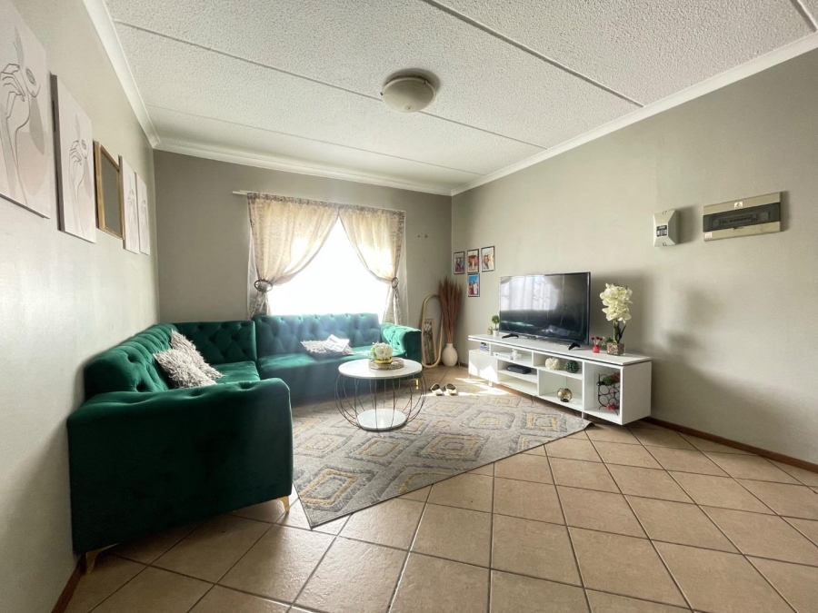 2 Bedroom Property for Sale in Terenure Gauteng