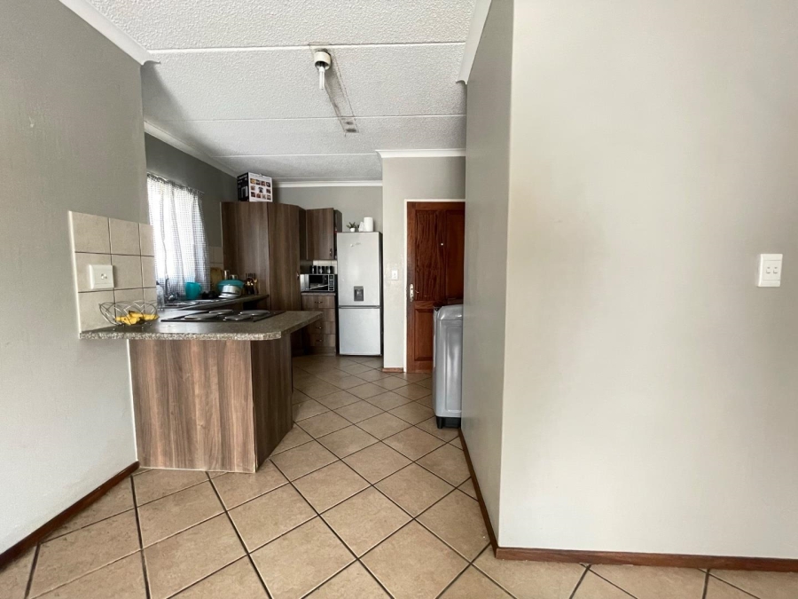 2 Bedroom Property for Sale in Terenure Gauteng