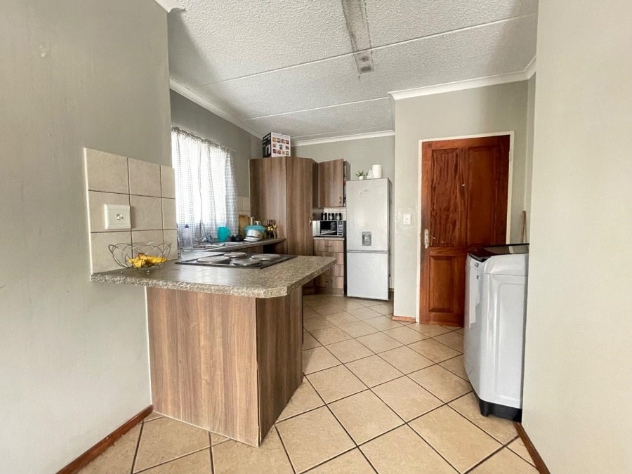 2 Bedroom Property for Sale in Terenure Gauteng
