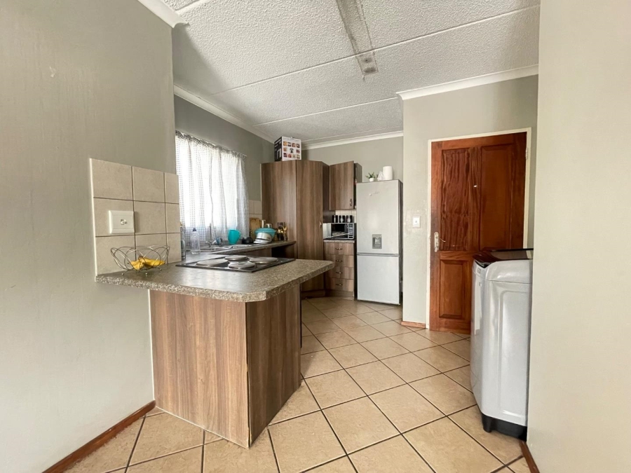 2 Bedroom Property for Sale in Terenure Gauteng