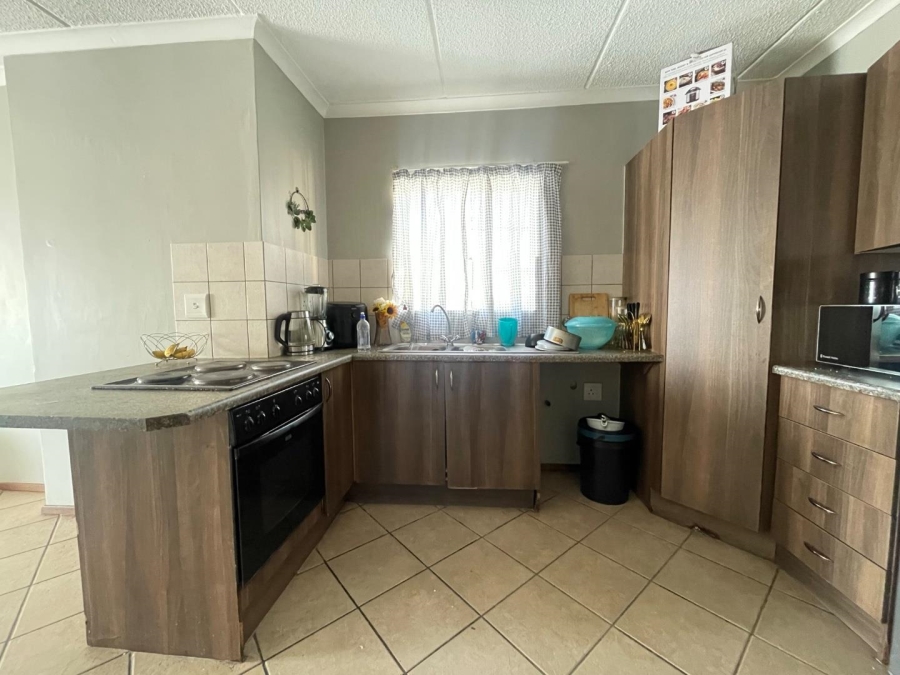 2 Bedroom Property for Sale in Terenure Gauteng