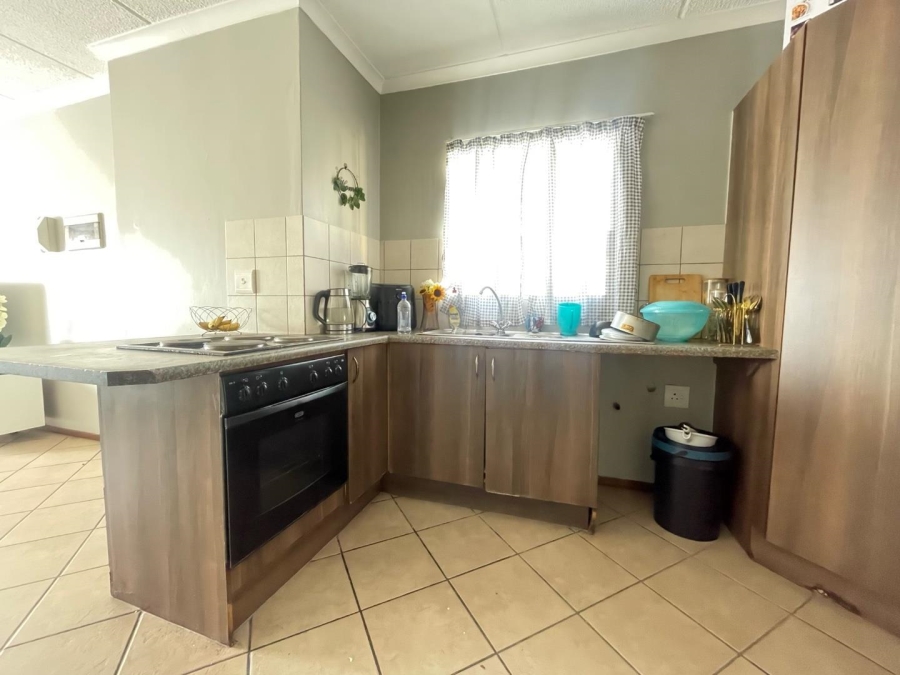 2 Bedroom Property for Sale in Terenure Gauteng
