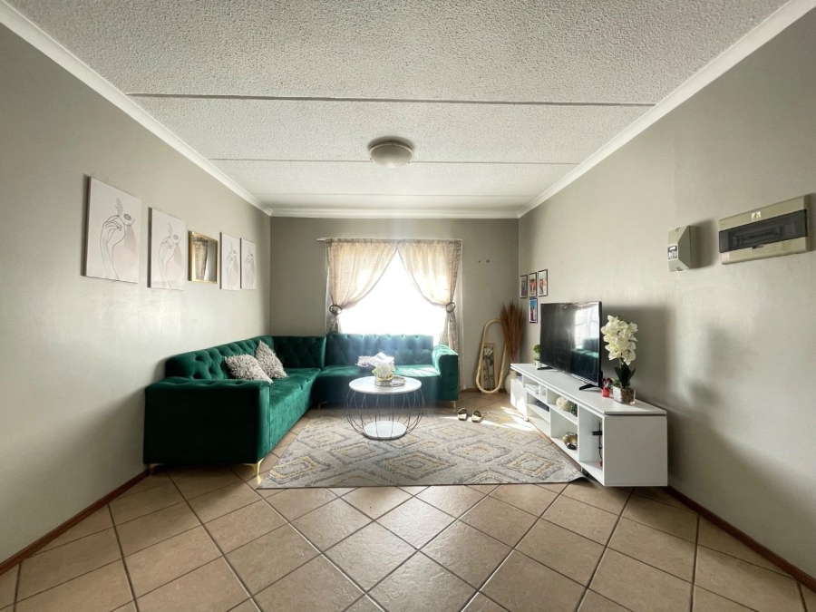 2 Bedroom Property for Sale in Terenure Gauteng