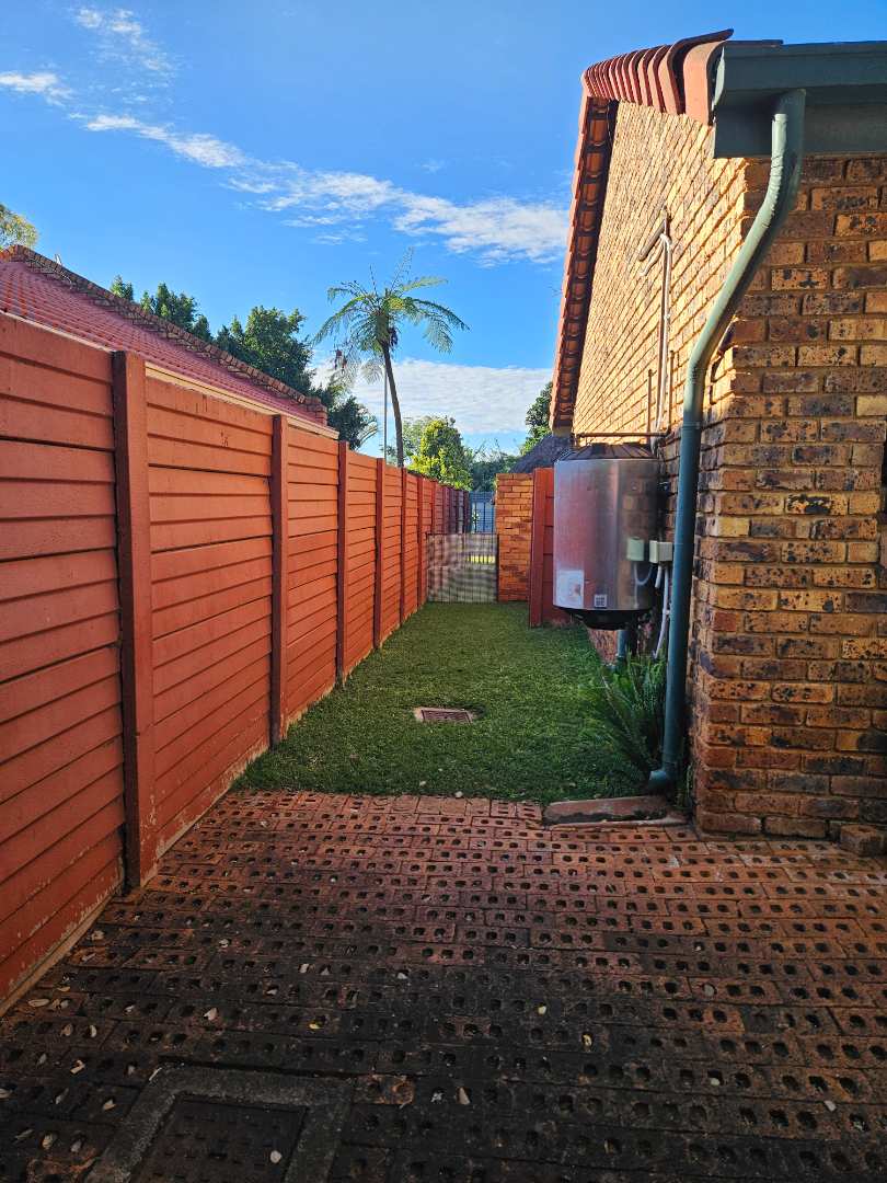 2 Bedroom Property for Sale in Theresa Park Gauteng