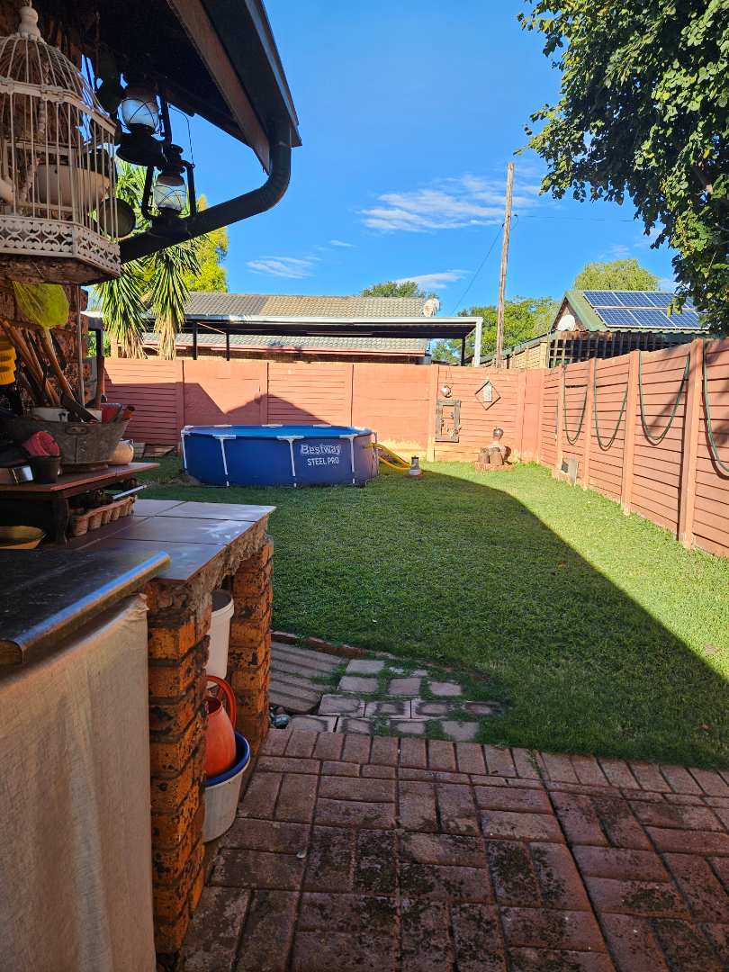 2 Bedroom Property for Sale in Theresa Park Gauteng