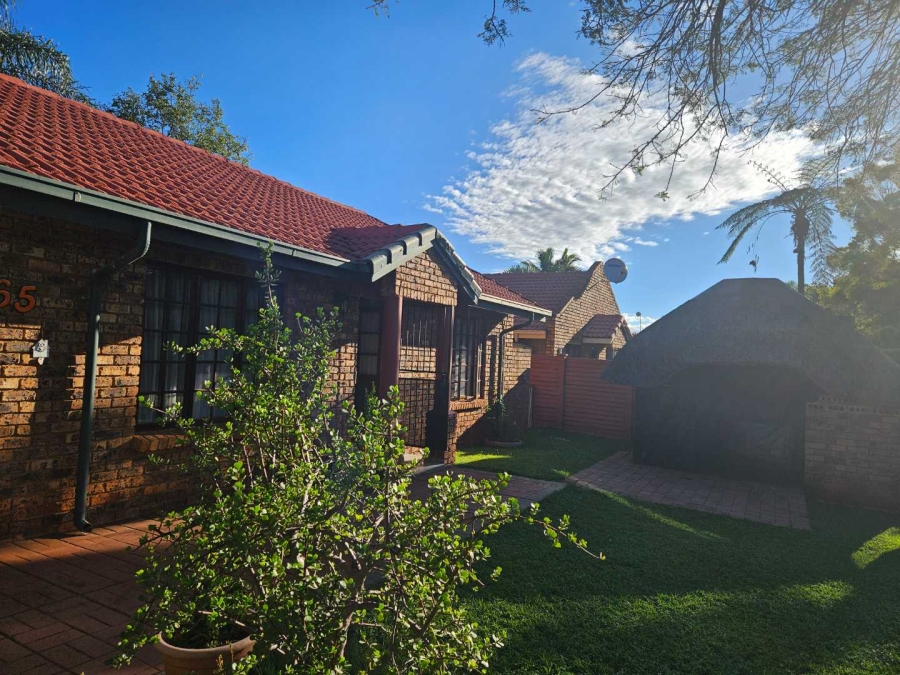 2 Bedroom Property for Sale in Theresa Park Gauteng