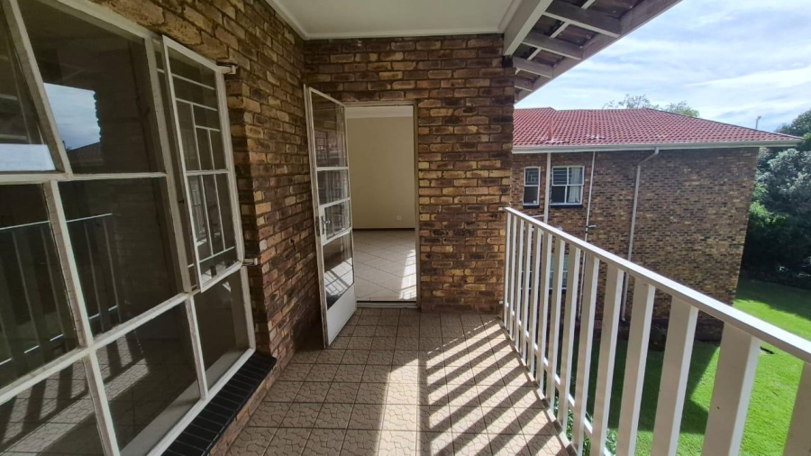 2 Bedroom Property for Sale in Edleen Gauteng