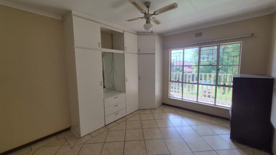 2 Bedroom Property for Sale in Edleen Gauteng