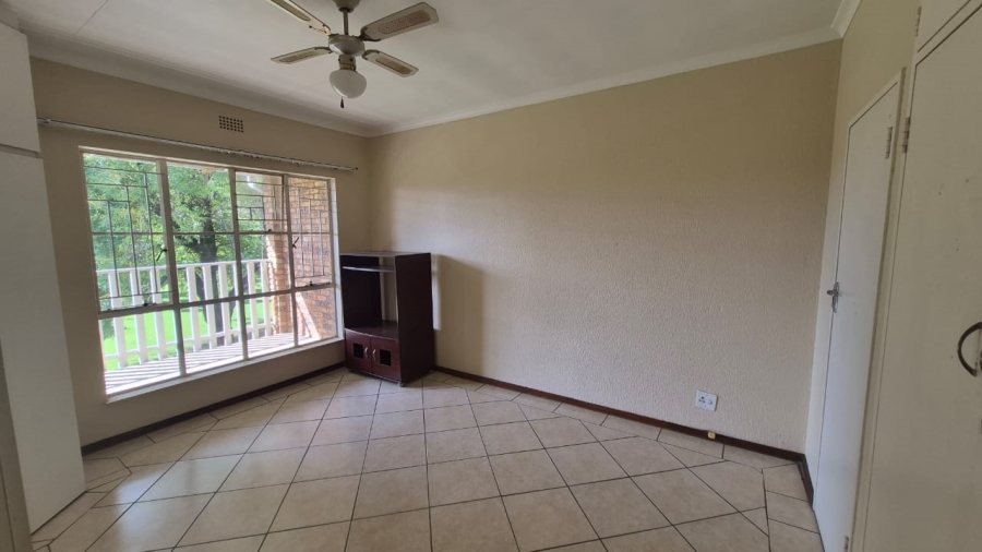 2 Bedroom Property for Sale in Edleen Gauteng