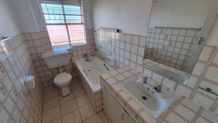 2 Bedroom Property for Sale in Edleen Gauteng