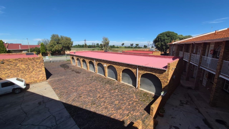 2 Bedroom Property for Sale in Edleen Gauteng