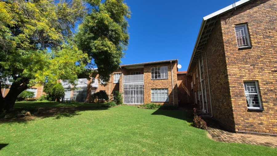 2 Bedroom Property for Sale in Edleen Gauteng