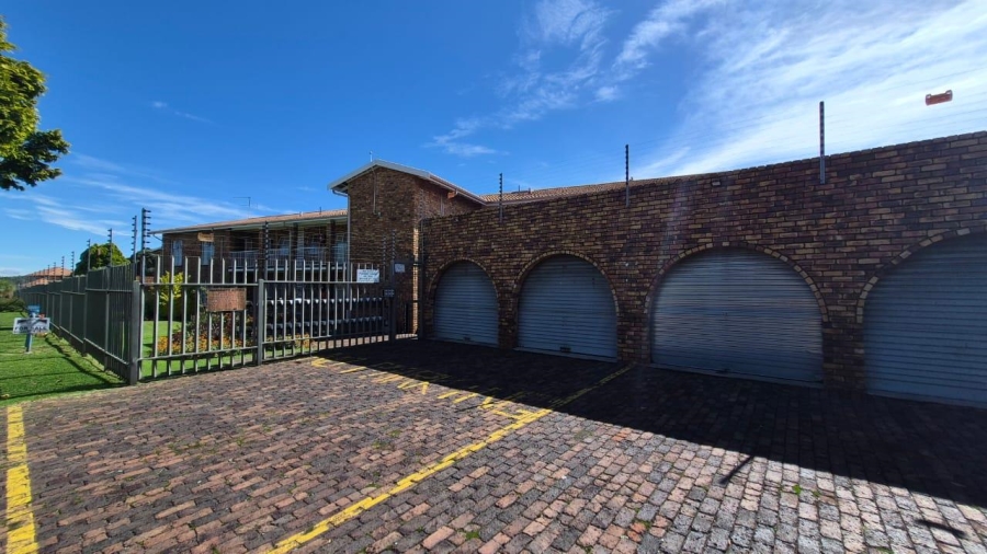 2 Bedroom Property for Sale in Edleen Gauteng