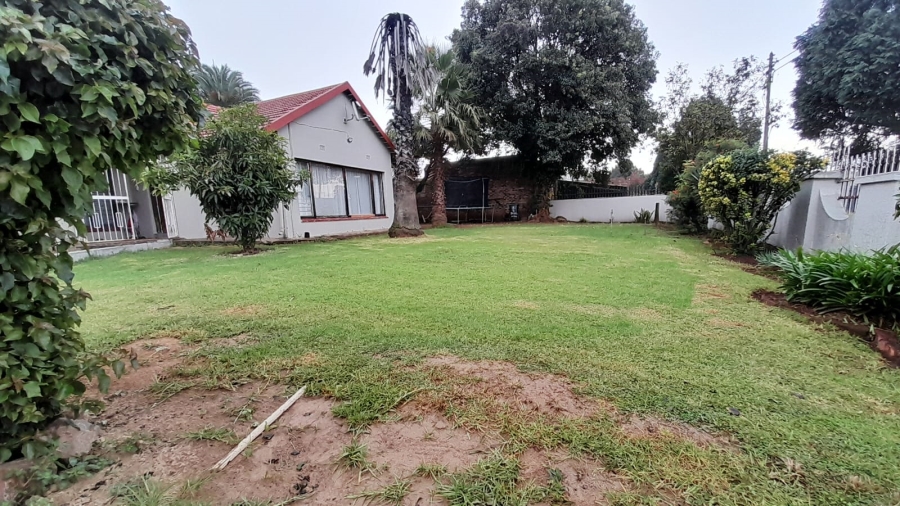4 Bedroom Property for Sale in Birchleigh Gauteng