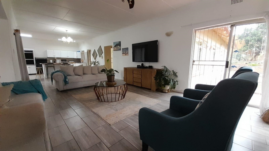 4 Bedroom Property for Sale in Birchleigh Gauteng