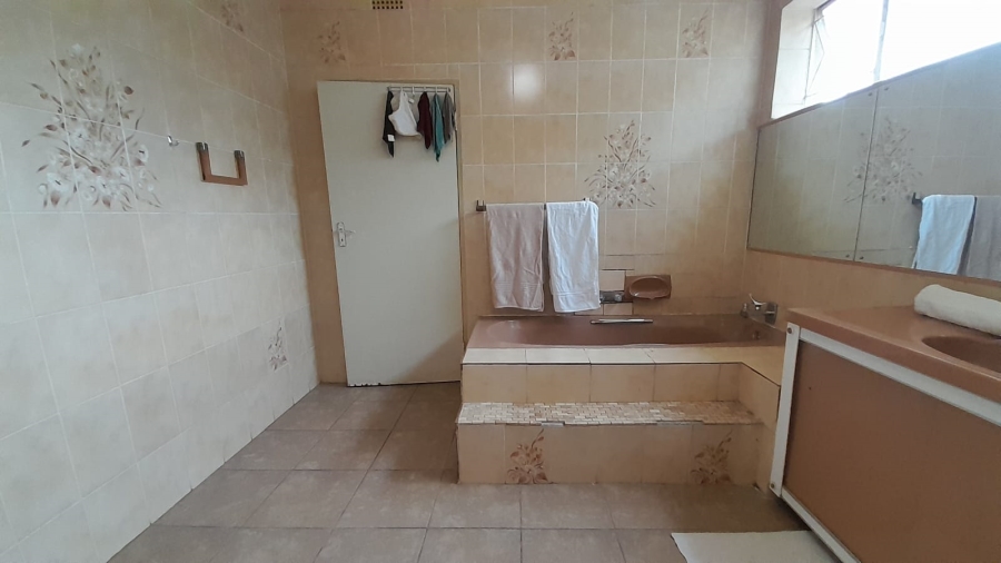 4 Bedroom Property for Sale in Birchleigh Gauteng