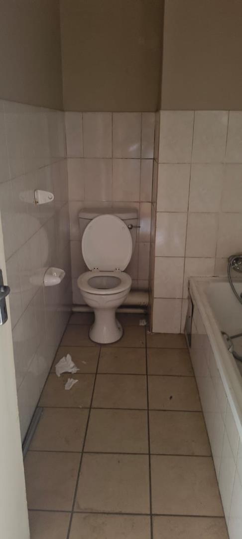 2 Bedroom Property for Sale in Moffat View Gauteng