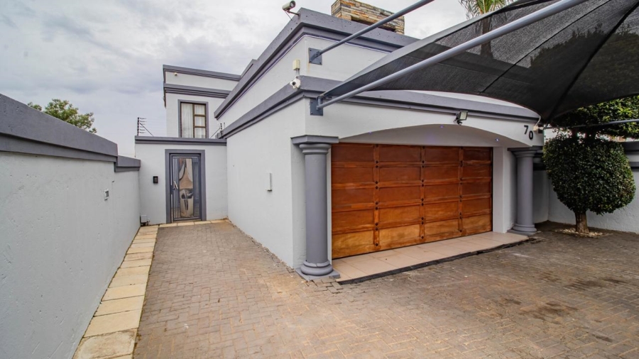 4 Bedroom Property for Sale in Liefde en Vrede Gauteng