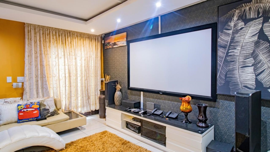 4 Bedroom Property for Sale in Liefde en Vrede Gauteng