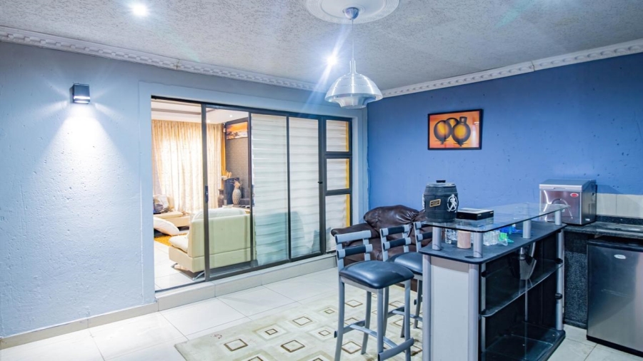 4 Bedroom Property for Sale in Liefde en Vrede Gauteng