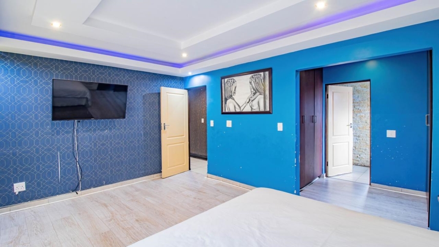 4 Bedroom Property for Sale in Liefde en Vrede Gauteng