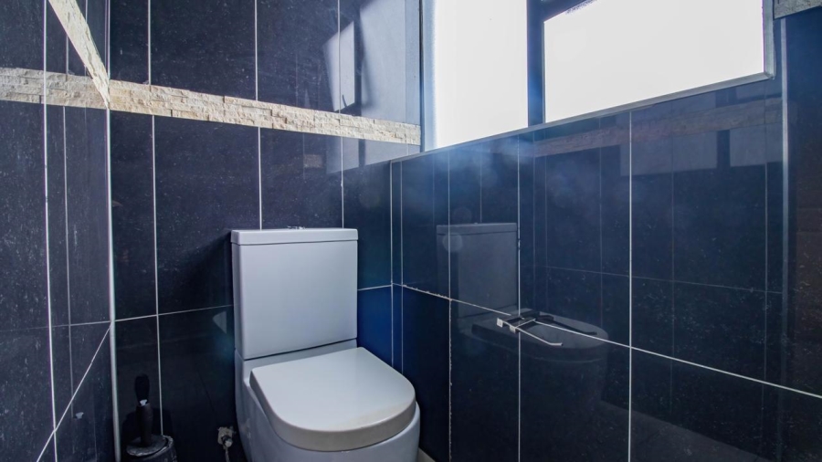 4 Bedroom Property for Sale in Liefde en Vrede Gauteng