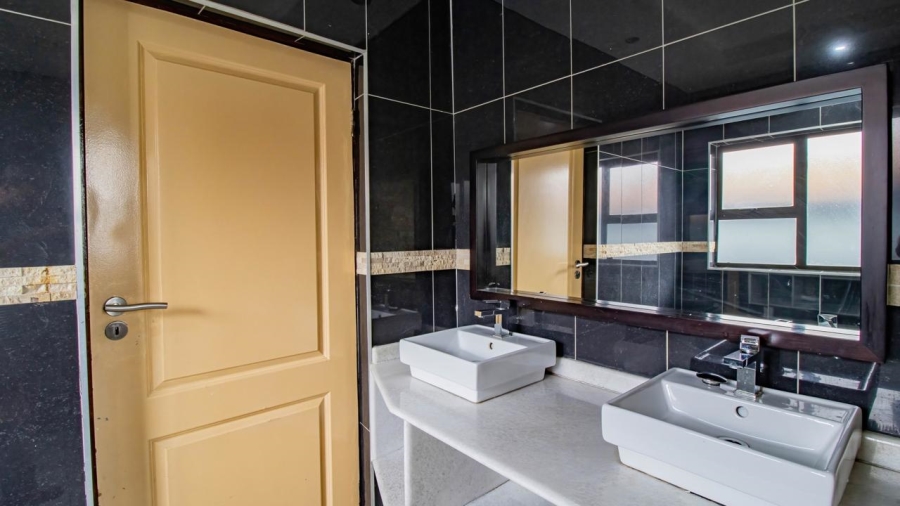 4 Bedroom Property for Sale in Liefde en Vrede Gauteng