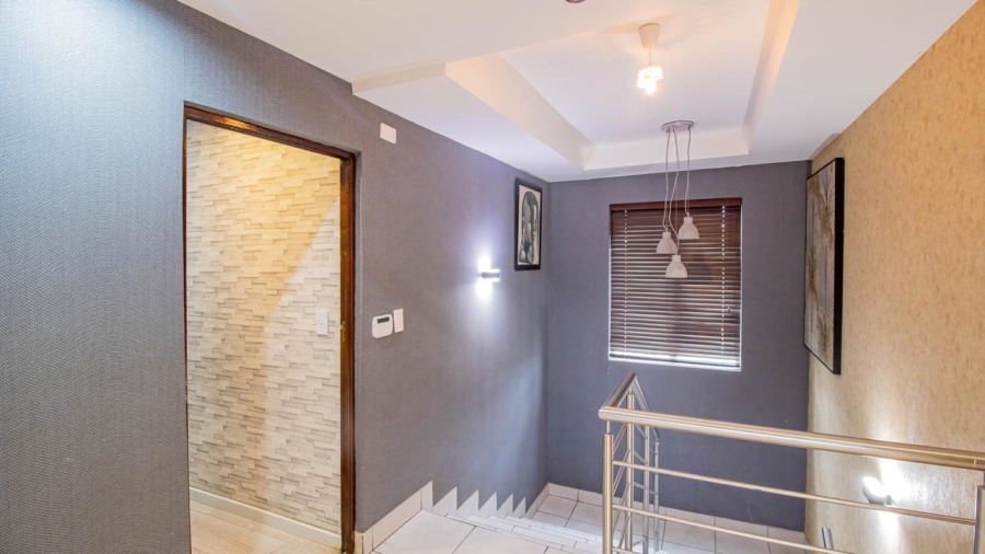 4 Bedroom Property for Sale in Liefde en Vrede Gauteng
