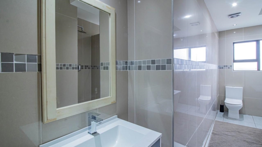 4 Bedroom Property for Sale in Liefde en Vrede Gauteng