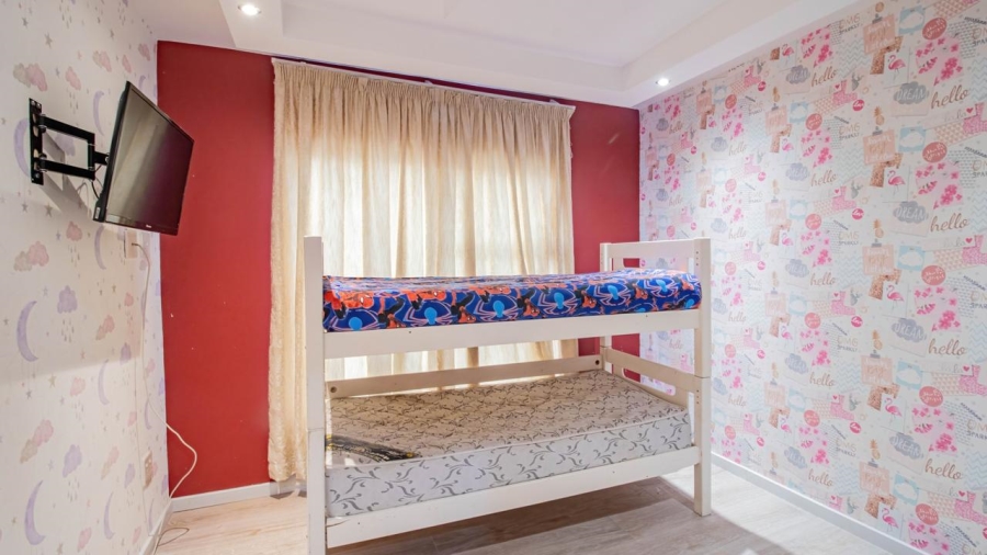 4 Bedroom Property for Sale in Liefde en Vrede Gauteng