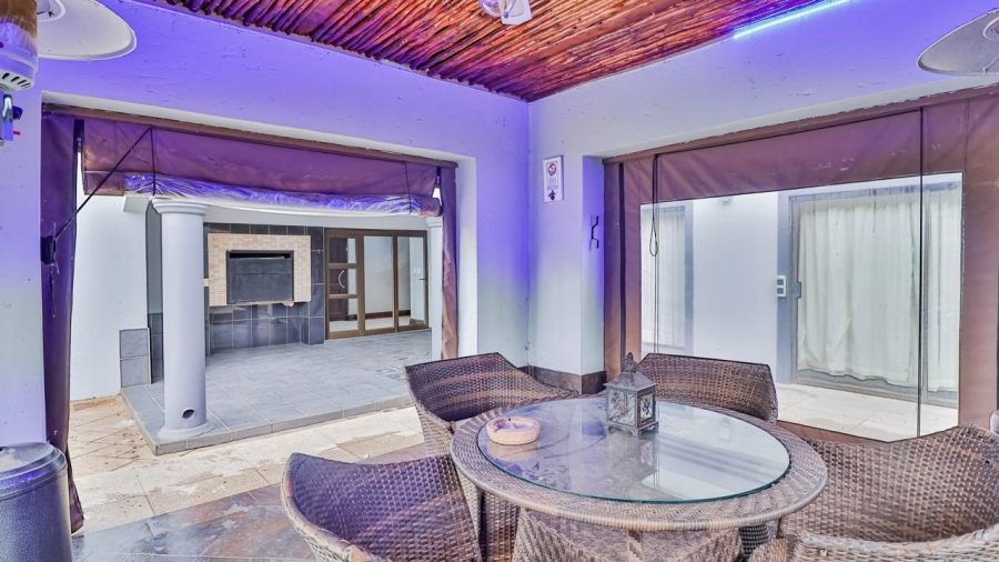 4 Bedroom Property for Sale in Liefde en Vrede Gauteng