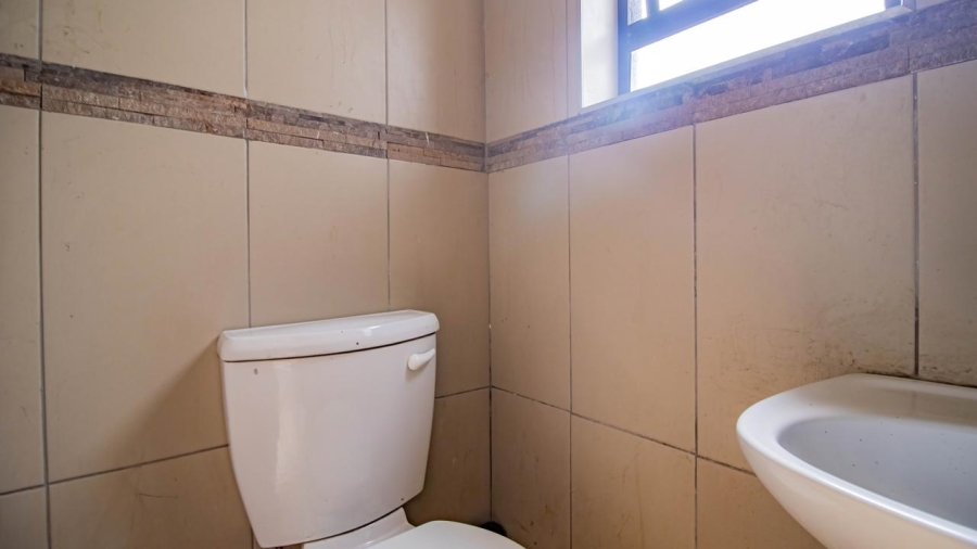 4 Bedroom Property for Sale in Liefde en Vrede Gauteng