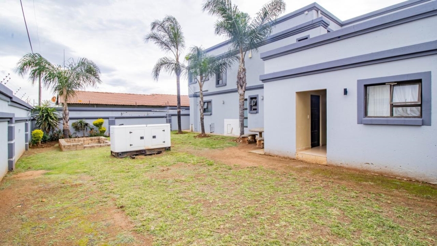 4 Bedroom Property for Sale in Liefde en Vrede Gauteng