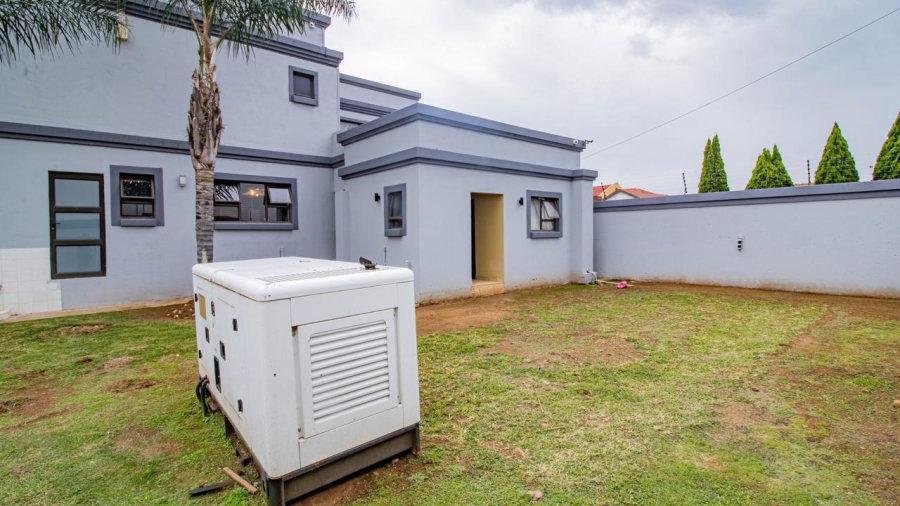 4 Bedroom Property for Sale in Liefde en Vrede Gauteng